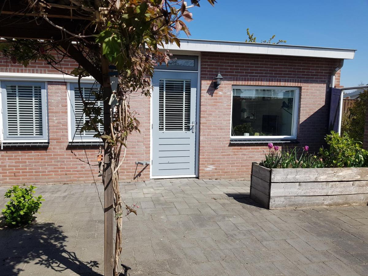 Solstice, Quiet Cottage In Bruinisse, Zeeland Exterior photo